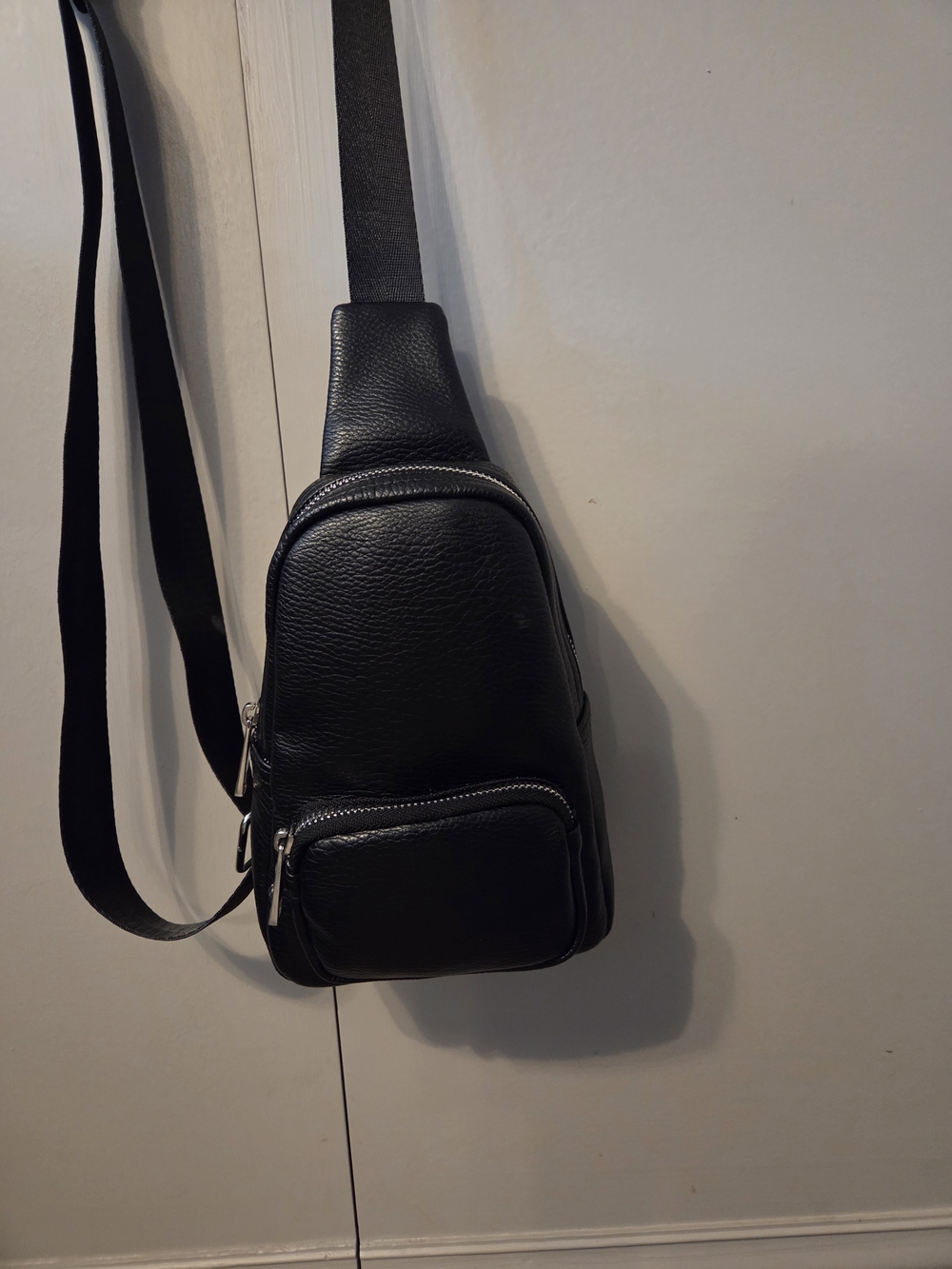 Sondra Roberts Black Leather Sling Bag for Women - Sleek Crossbody Carry